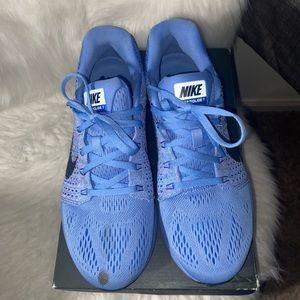Nike ladies shoe